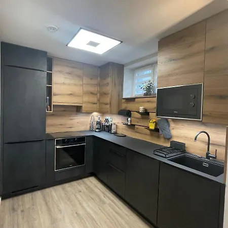 Designovy Apartman V Centru Liberce アパート リベレツ